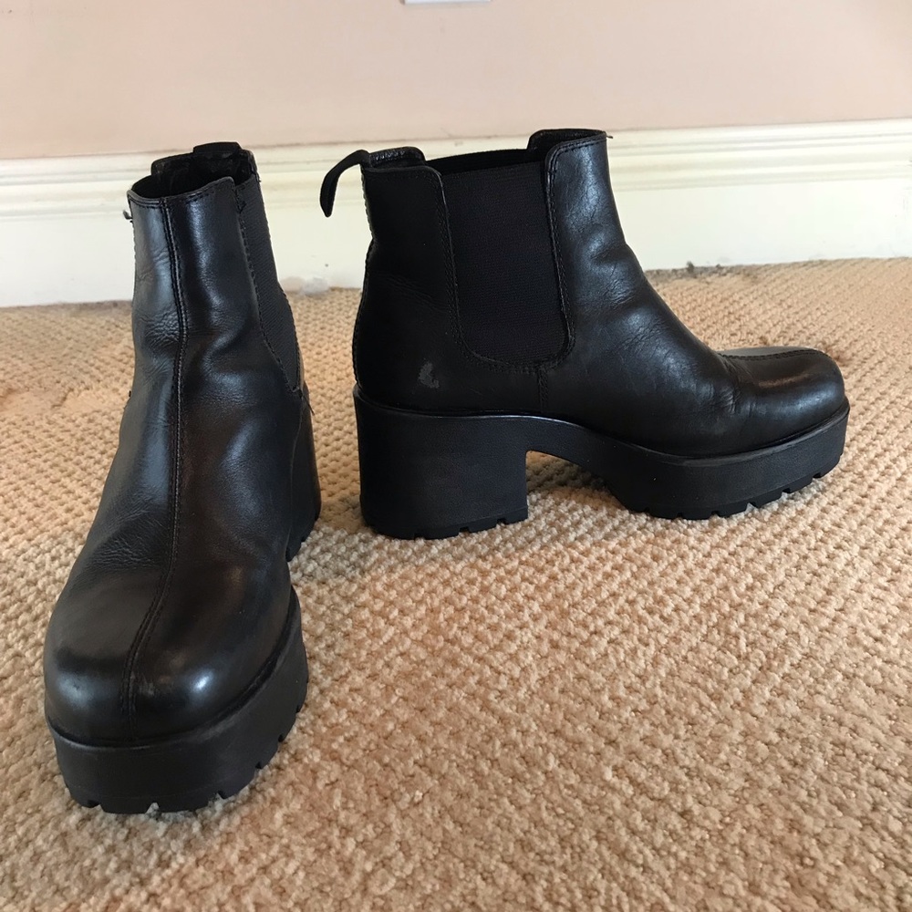 Vagabond Dioon Chunky Leather Chelsea Boots